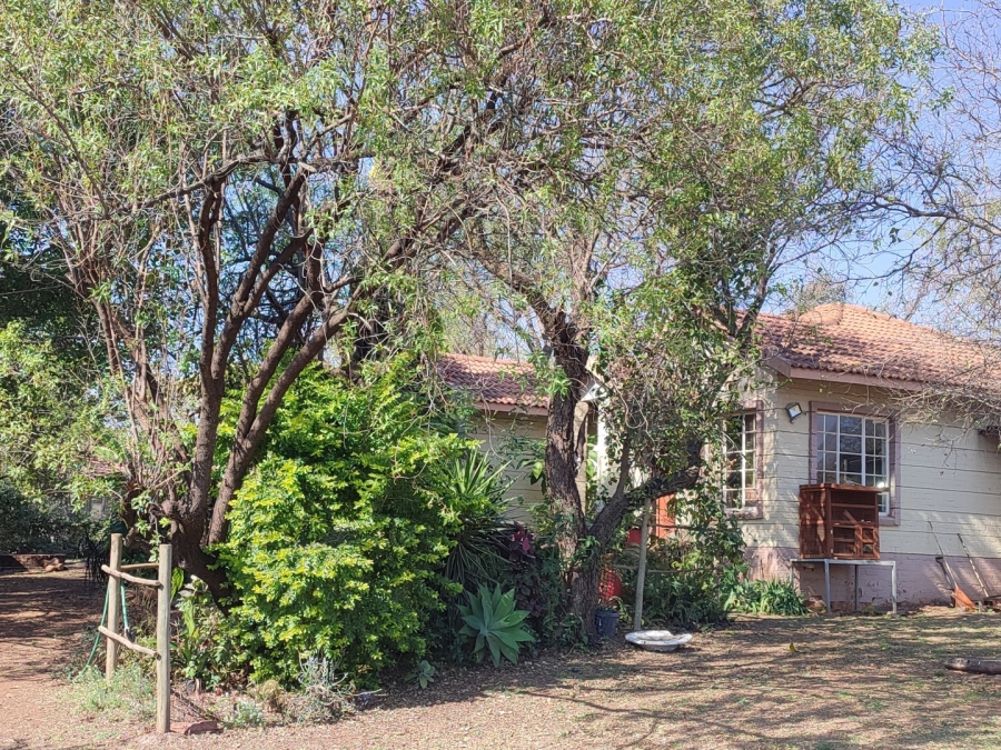 4 Bedroom Property for Sale in Rhenosterhoek A H North West